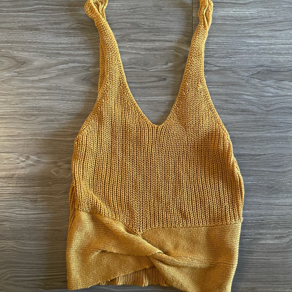 Mustard yellow knit top Size S